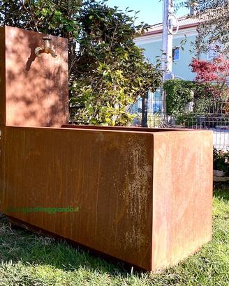 FONTANA IN ACCIAO CORTEN CON VASCA LUNGA