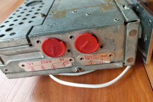 Autoradio d'epoca Autovox '60 AM 6V/12V