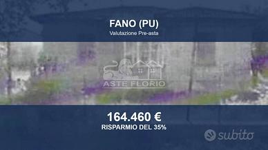 Immobile in asta di 971 m² con box auto a Fano