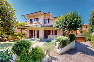 Osimo - VILLA SINGOLA ZONA ABBADIA