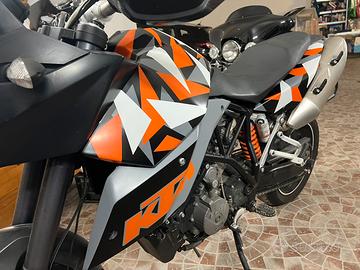 KTM 990 SMT del 2009 - Guardala!!!