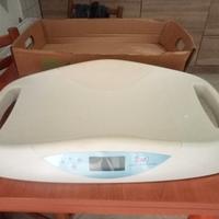 bilancia pesa neonato 