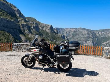 moto guzzi stelvio 1200