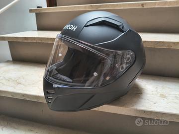 Casco motore Airoh (taglia M)
