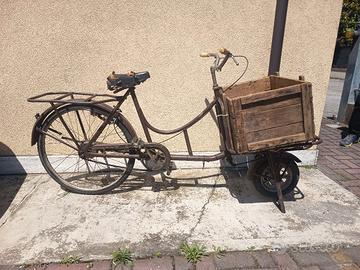 bicicletta antichi mestieri panettiere con ruotino