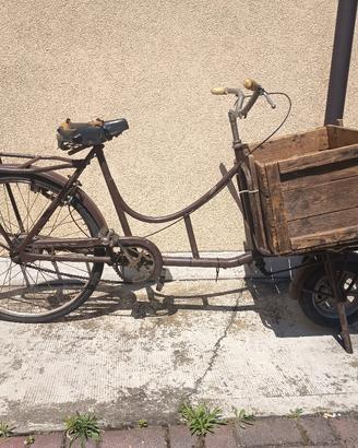 bicicletta antichi mestieri panettiere con ruotino
