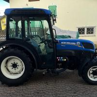Trattore agricolo new holland