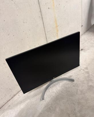 Monitor 24 Pollici LG