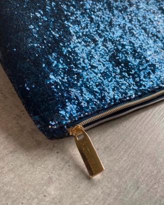 Pochette blu brillantini Biotherm
