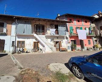 Immobile in asta di 92 m² con 3 locali a Carignano