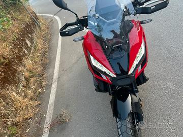 HONDA X-ADV 750 special edition zero sinistri