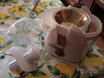 Estrattore succhi di frutta e verdura 