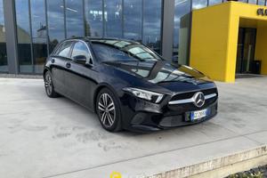 MERCEDES-BENZ A 180 d Automatic Business Extra