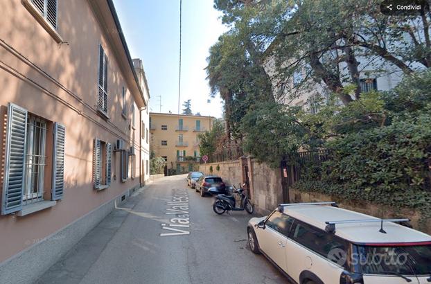 Monolocale con posto auto sui Colli - 800 EURO