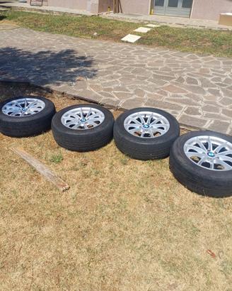 4 Cerchi originali BMW con gomme YOKOHAMA e RADAR