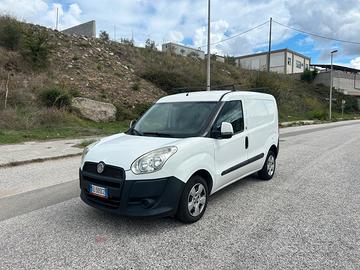 FIAT DOBLO CARGO 2 POSTI