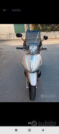 Scooter beverly 300 