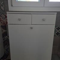 Mobiletto portabiancheria 30x 60