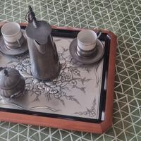 vassoio argento con servizio peltro