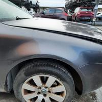 SKODA SUPERB 2004 - PARAFANGO DESTRO