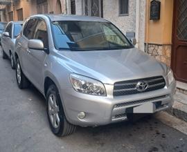 TOYOTA RAV4 4ª serie - 2010