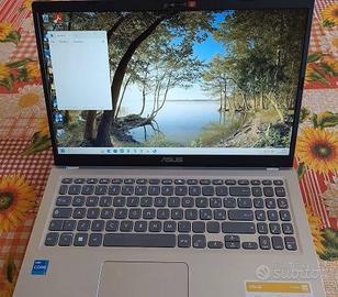 Notebook ASUS Vivobook I3/8GB/512SSD/scatola