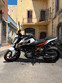 KTM Duke 125 Naked