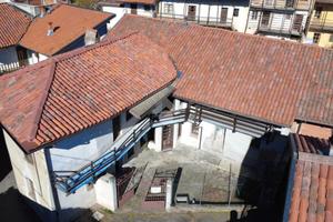CASA SEMINDIPENDENTE A MAGNANO