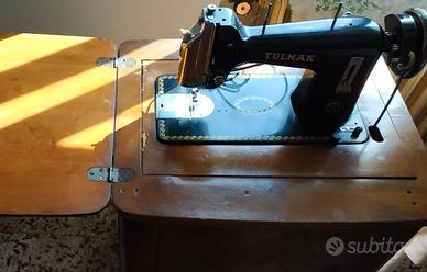 MACCHINA DA CUCIRE VINTAGE