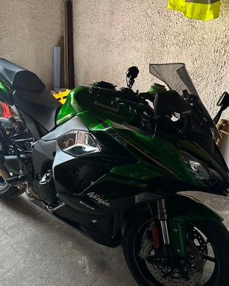 Kawasaki ninja 1100sx se tourer