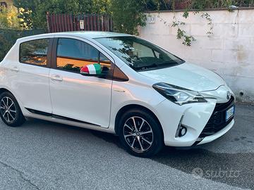 Toyota yaris hybrid