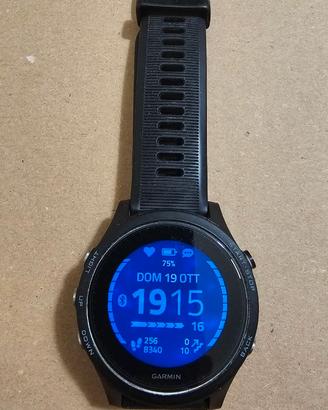 Garmin Forerunner 935 con accessori