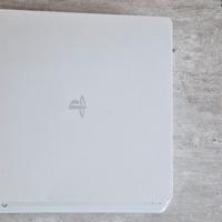 ps4 slim bianca  500gb con pad gaming più 2 giochi