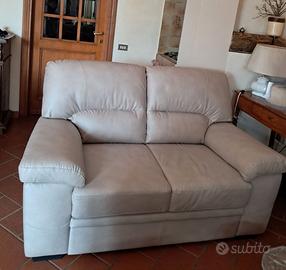 2 divani 2 posti mod. Sara Mondo Convenienza