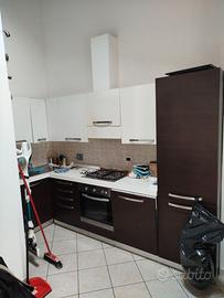 Cucina componibile ad angolo