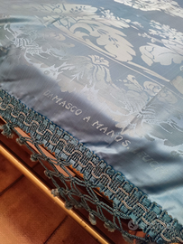 Copriletto seta S.Leucio