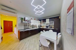 Ampio 5 locali ristrutturato a nuovo!