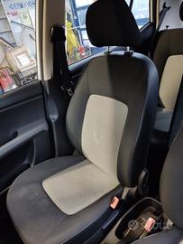 Sedile anteriore dx HYUNDAI I10 del 2009