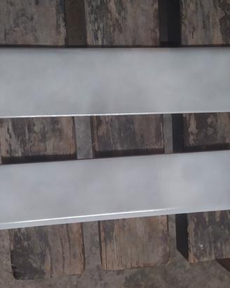 battiscopa 8x30 grigio chiaro sfumato 