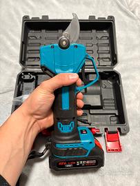 Cesoia elettrica nuova con due batterie