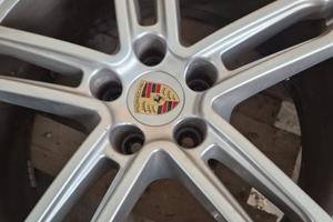 Gomme + Cerchi originali Porsche Macan