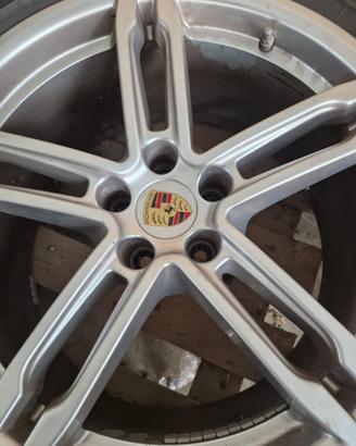 Gomme + Cerchi originali Porsche Macan