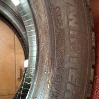 Gomme auto invernali.