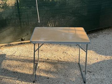 Tavolo da campeggio