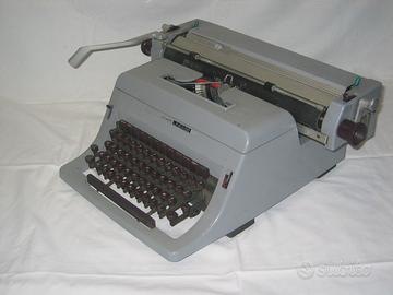 Macchina da scrivere Olivetti LINEA 88