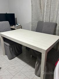 tavolo piu 4 sedie