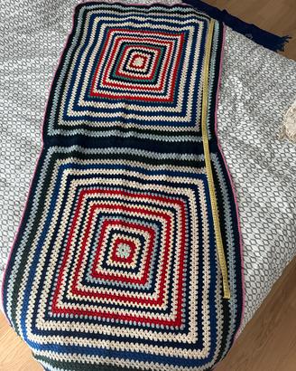 Coperta lana realizzata a mano