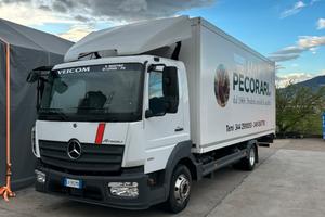 Mercedes Atego 818