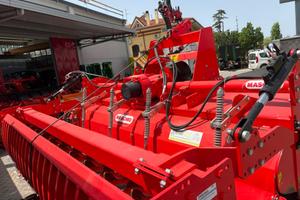 MASCHIO SC 250 RULLO PACKER CON POCHISSIME ORE DI 