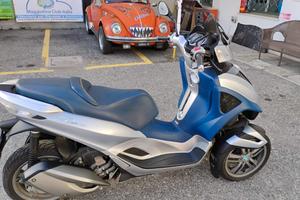 Piaggio MP3 300 ie